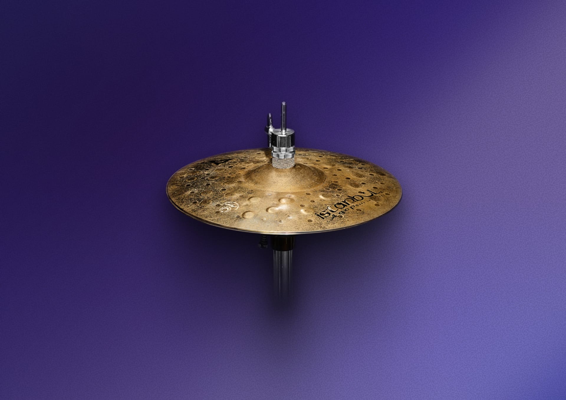 A unique Istanbul XIST Dry Dark hihat and an Istanbul Agop Turk