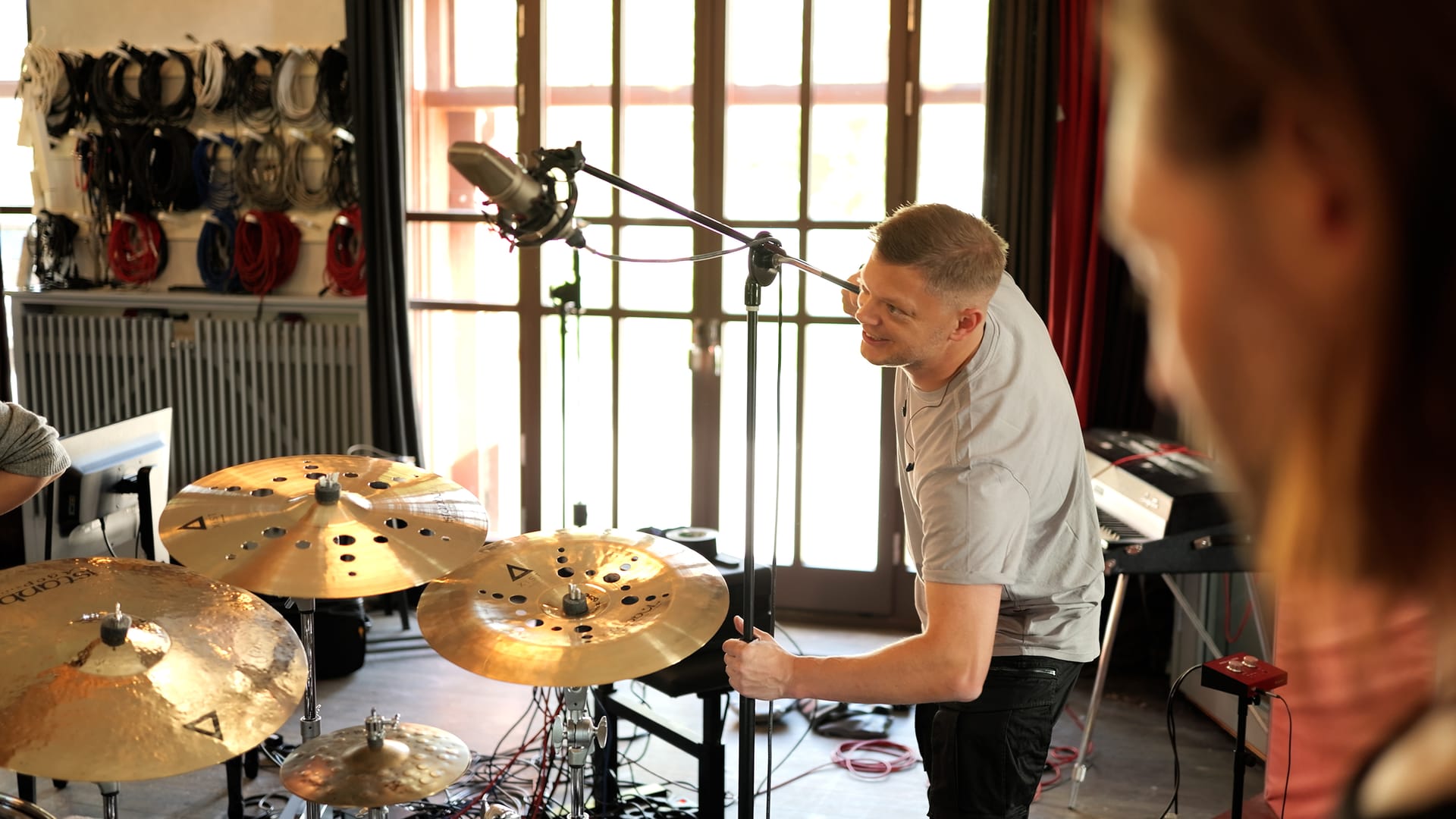 Setting up microphones inside Riksmixningsverket