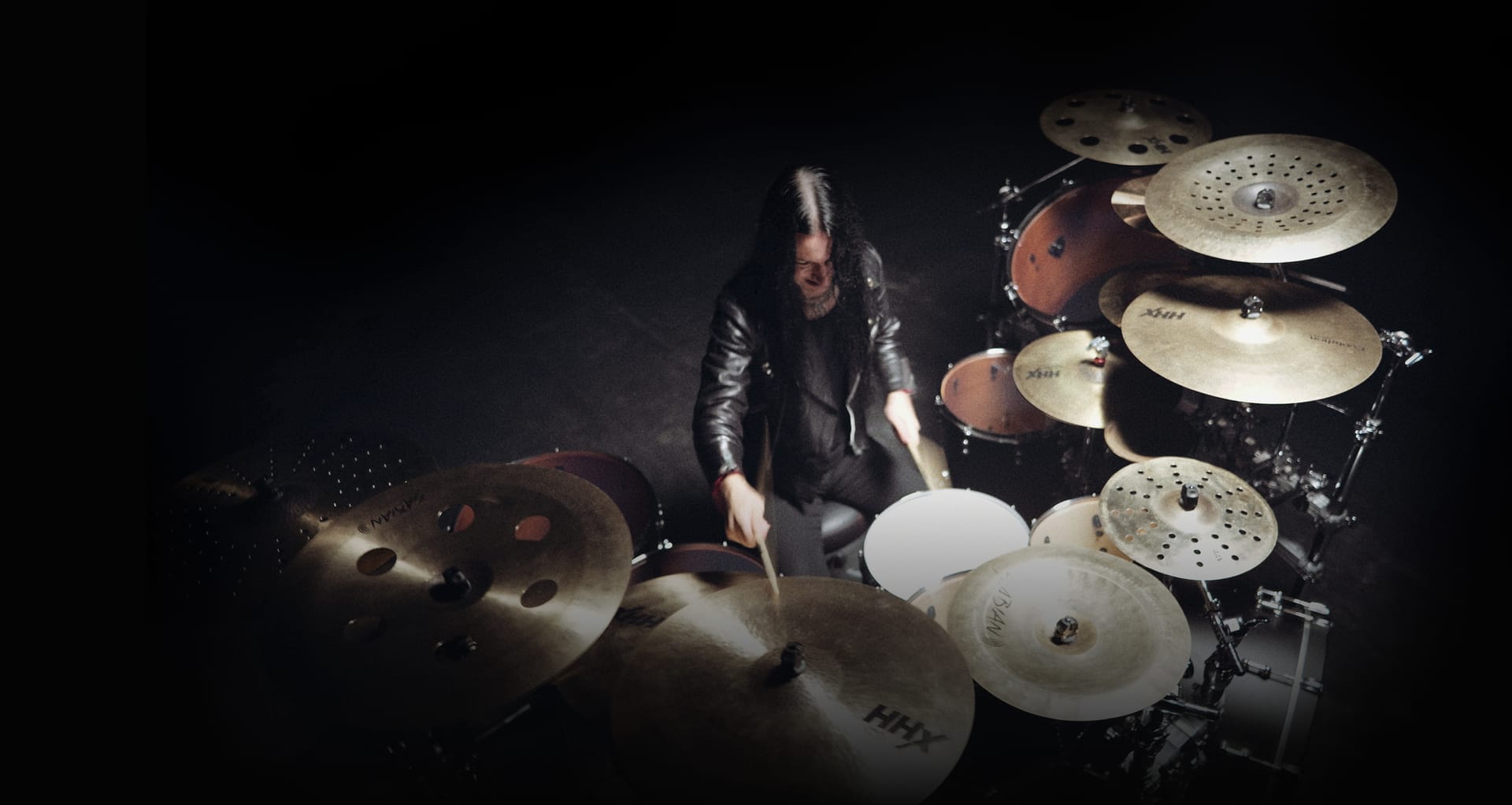 Waltteri Väyrynen playing a drum kit