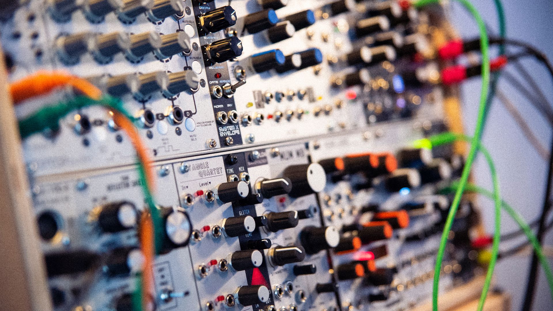 Modular synthesizers